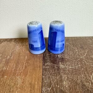 Lugene's Japan IDS Tower Minneapolis, Minnesota Blue White Salt & Pepper Shakers